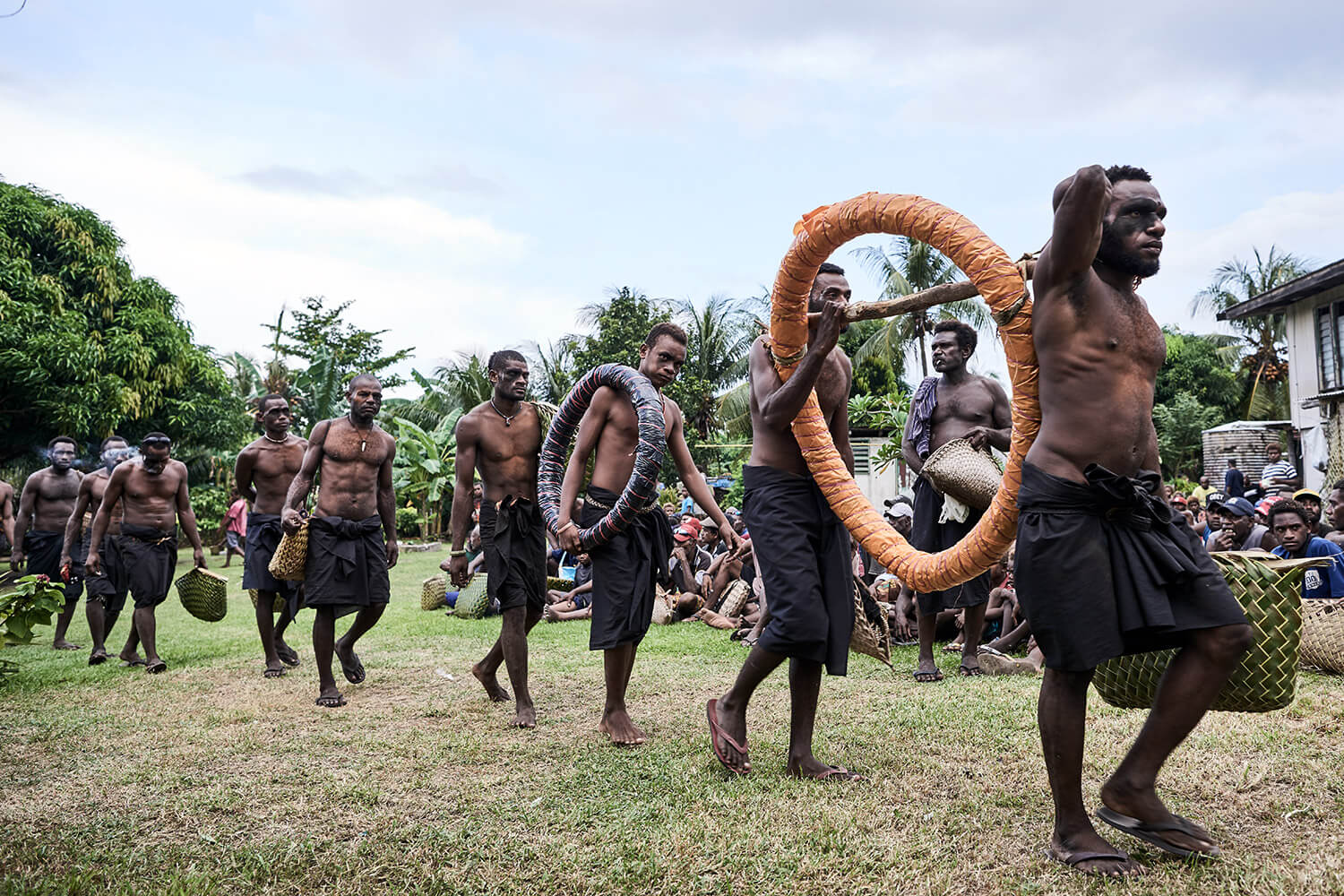 37-Shell-Money-Raulavil-Shell-Breaking-2496-Kristina-Steiner