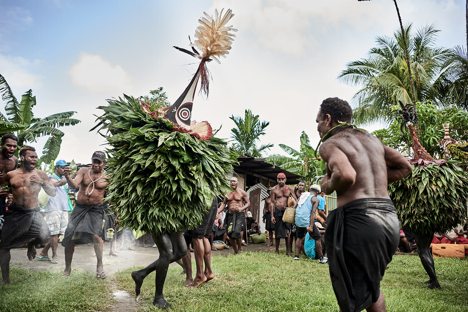 41-Shell-Money-Tokiala-Shell-Breaking-1565-Kristina-Steiner