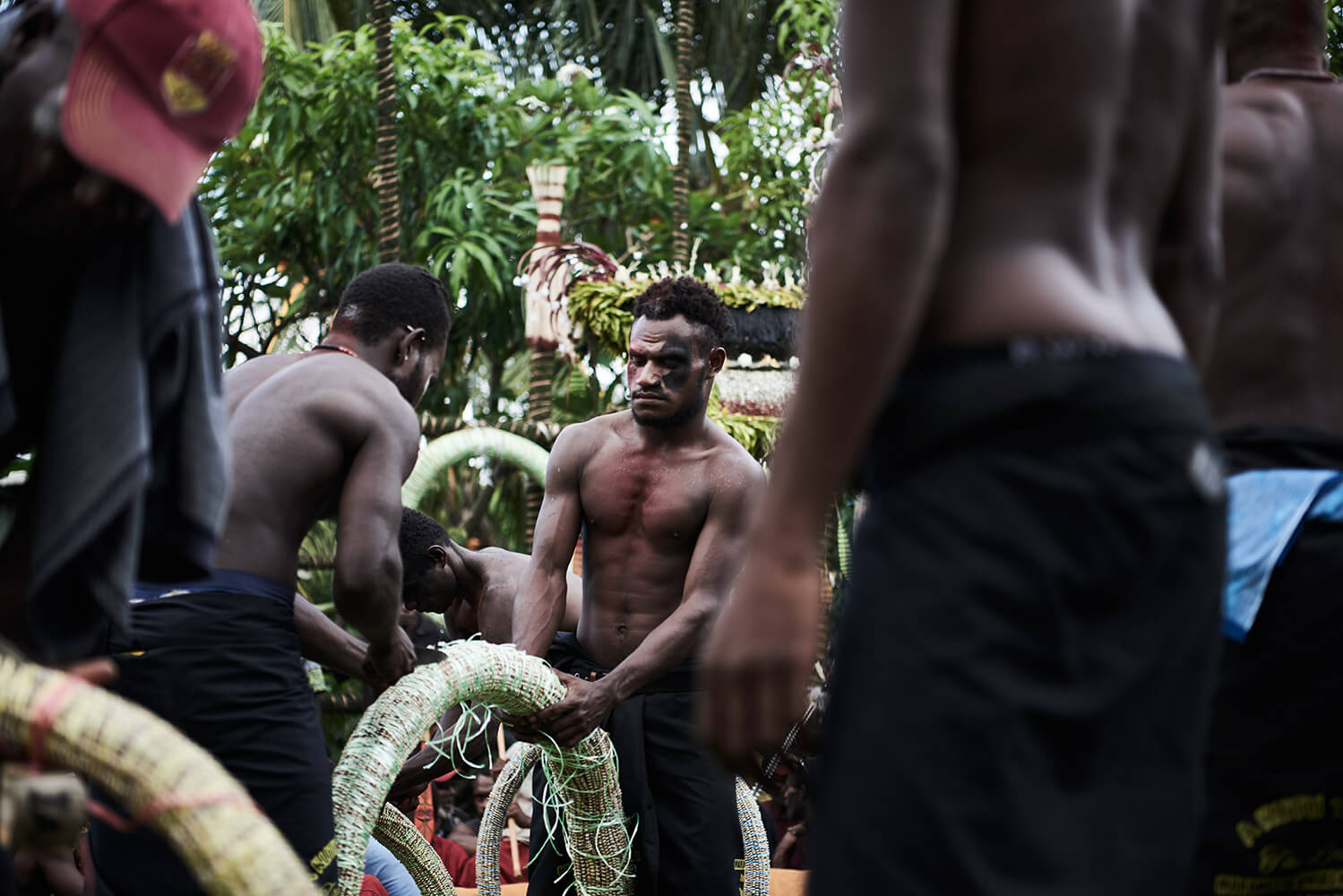 44-Shell-Money-Tokiala-Shell-Breaking-1611-Kristina-Steiner