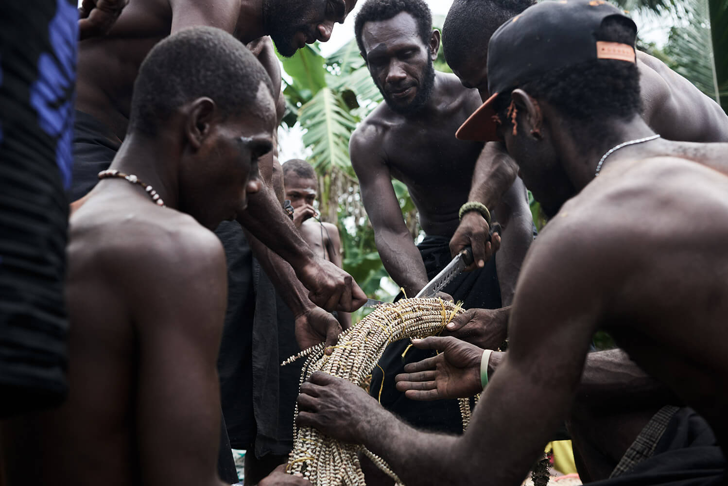 46-Shell-Money-Raulavil-Shell-Breaking-2545-Kristina-Steiner