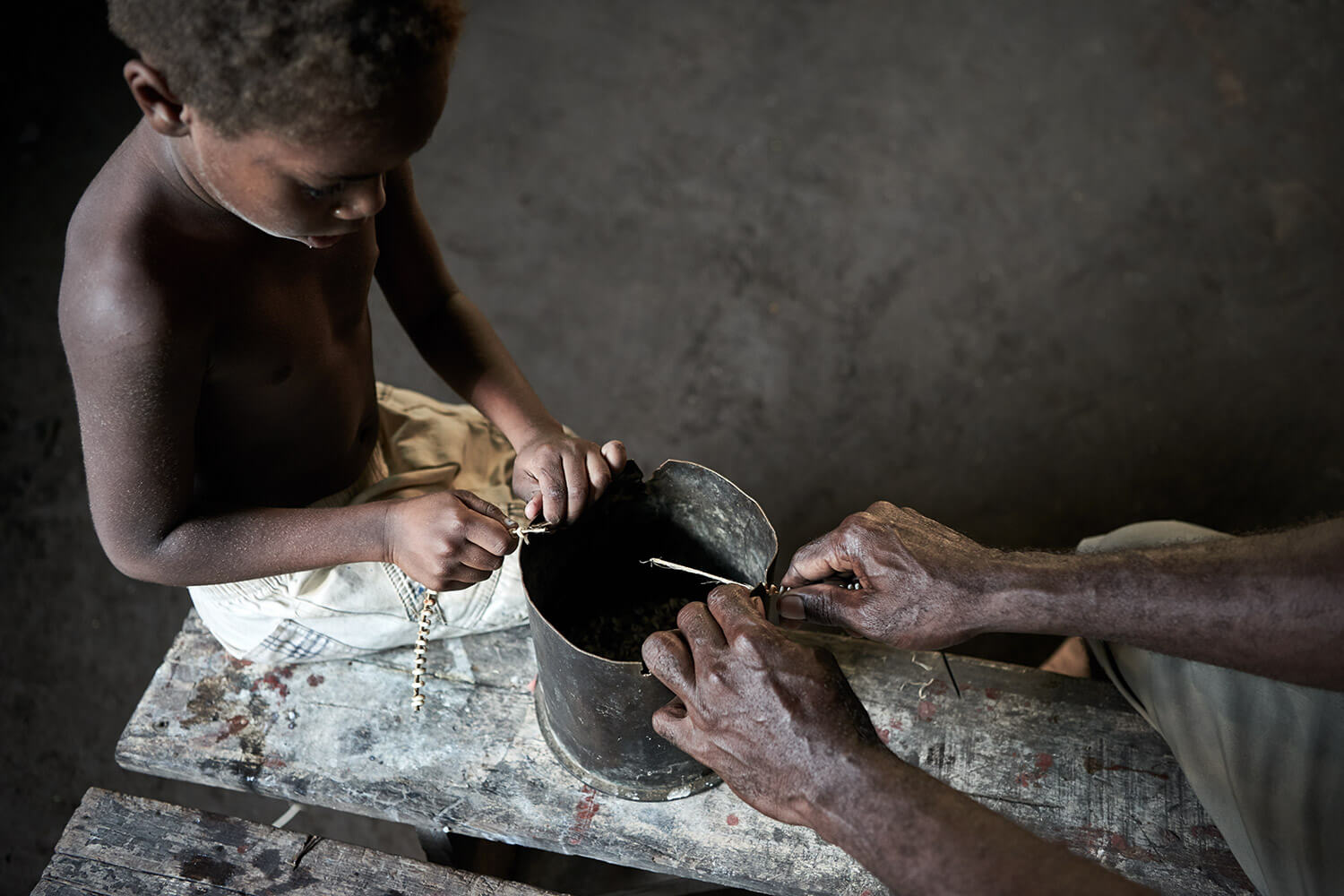 97-Shell-Money-Herman-Tirupia-0883-Kristina-Steiner