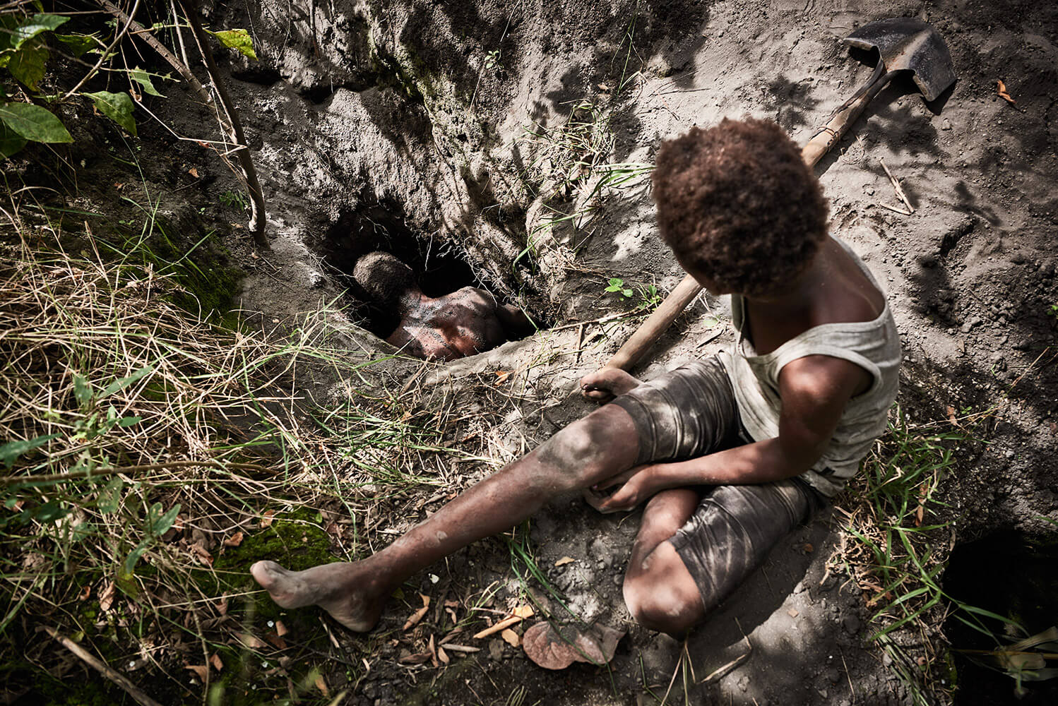 23-Megapode-Egg-Hunters-3109-Kristina-Steiner