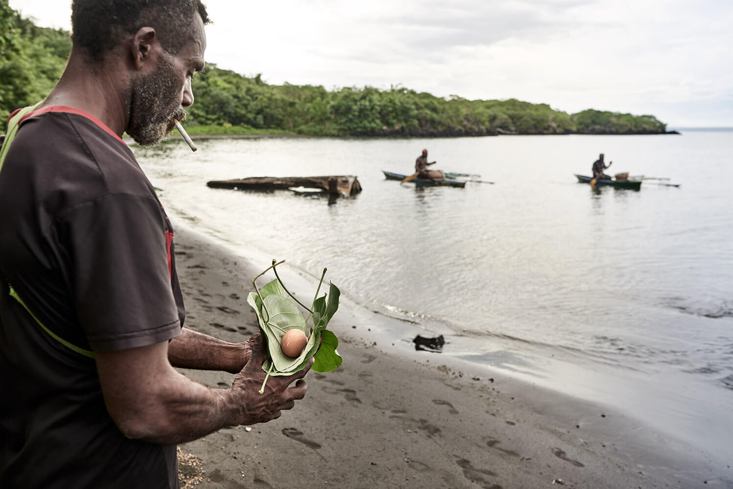 53-Megapode-Egg-Hunters-1080-Kristina-Steiner