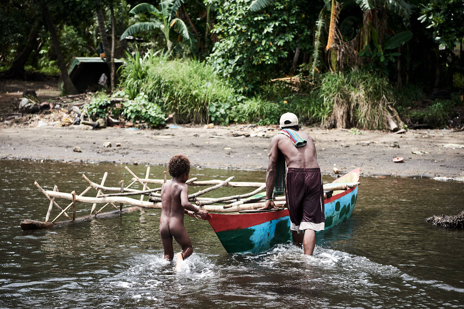 64-Megapode-Egg-Hunters-3615-Kristina-Steiner